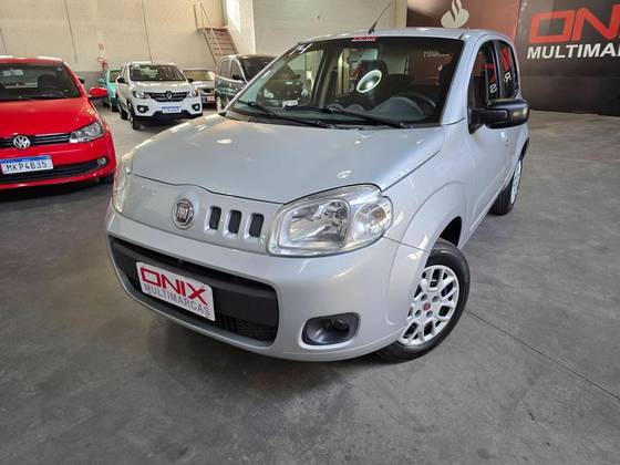 FIAT UNO 1.0 EVO VIVACE 8V FLEX 4P MANUAL FIAT UNO 1.0 EVO VIVACE 8V FLEX 4P MANUAL
